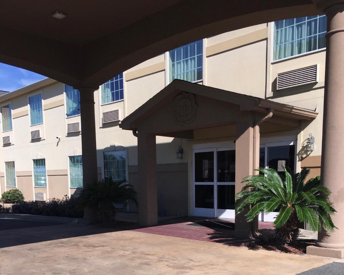 Rodeway Inn & Suites Winnfield Exterior photo